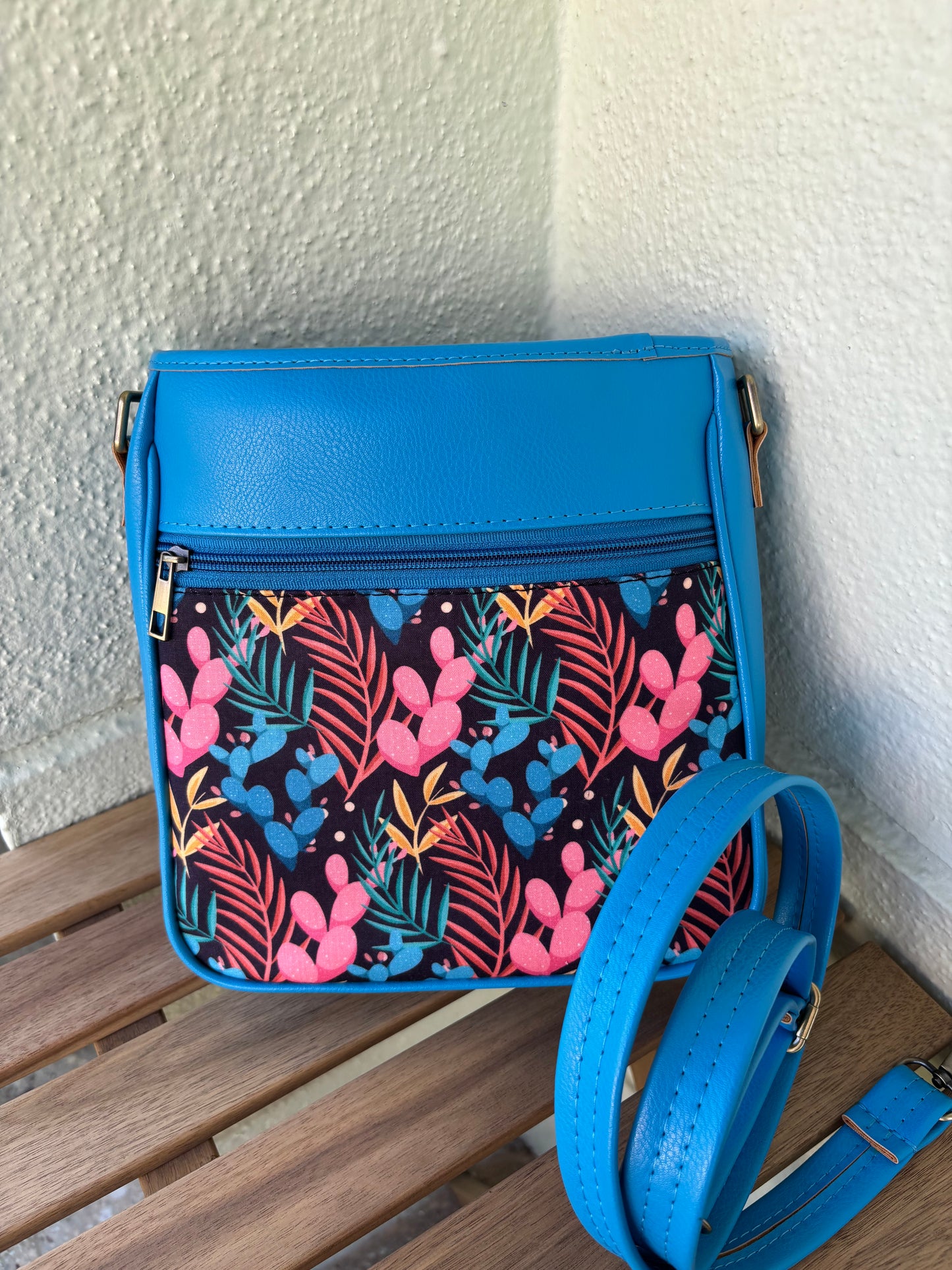 Tropical Breeze Crossbody