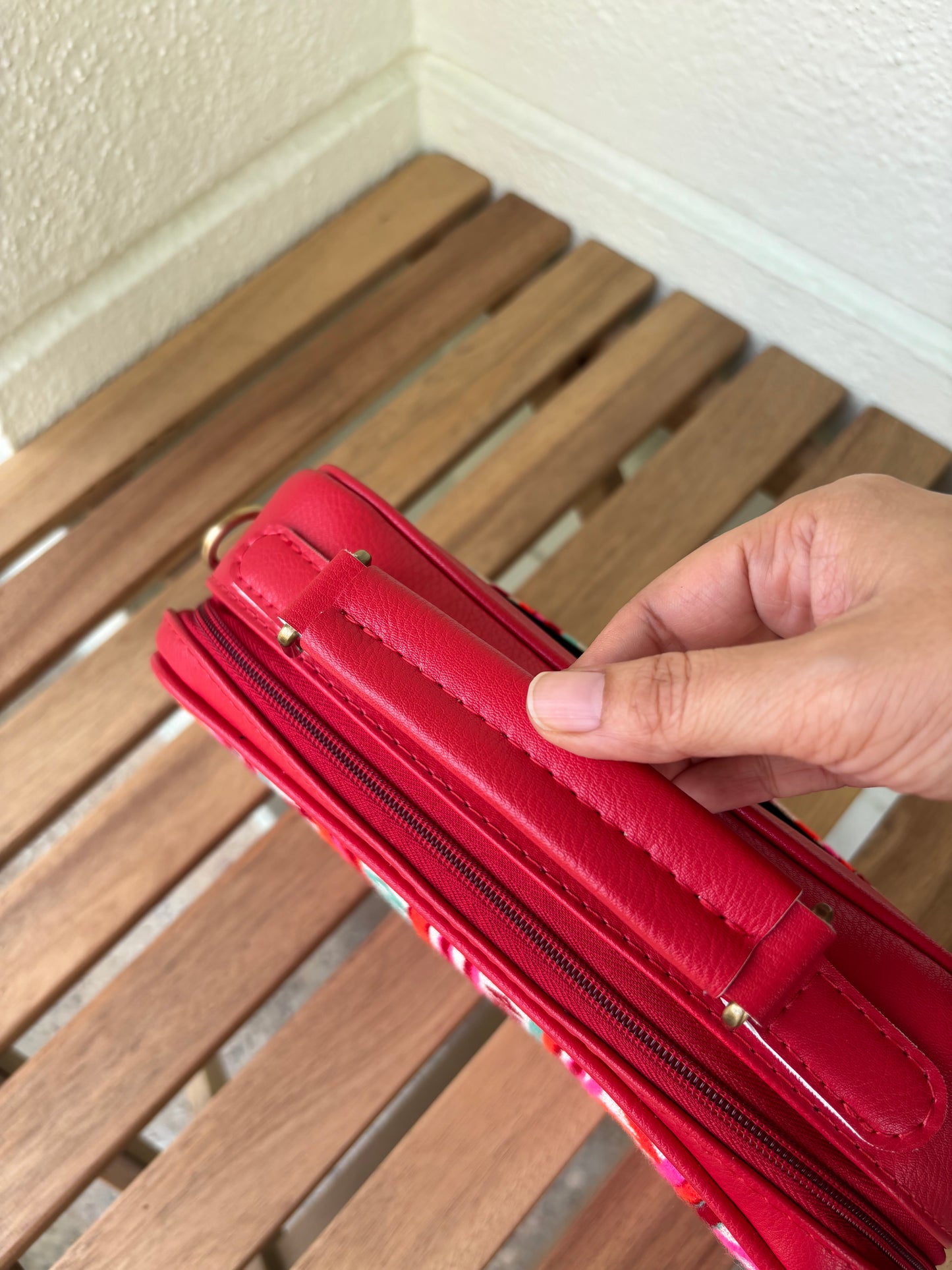 Vivid Briefcase Sling