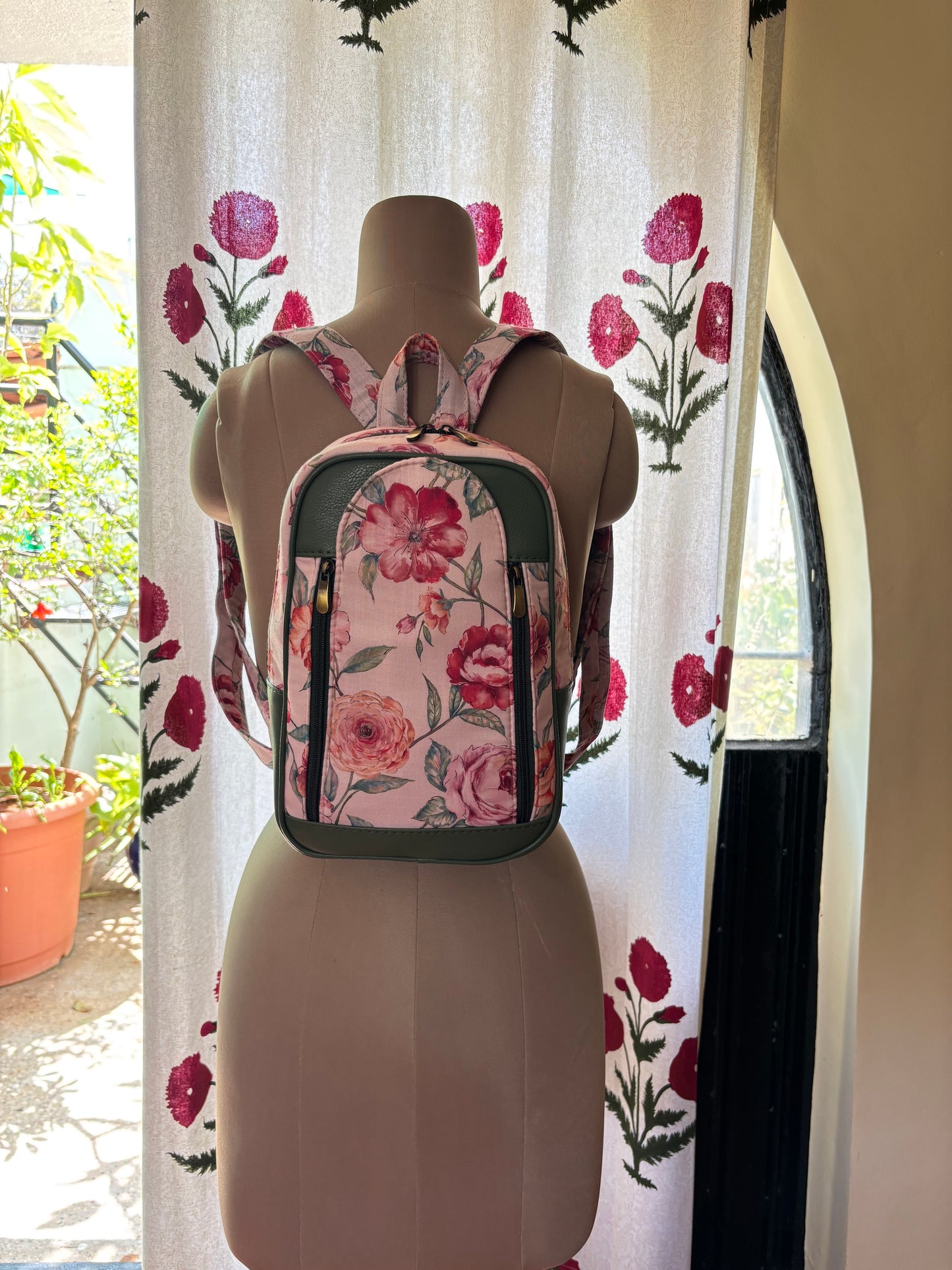Rosé Garden Everyday Backpack