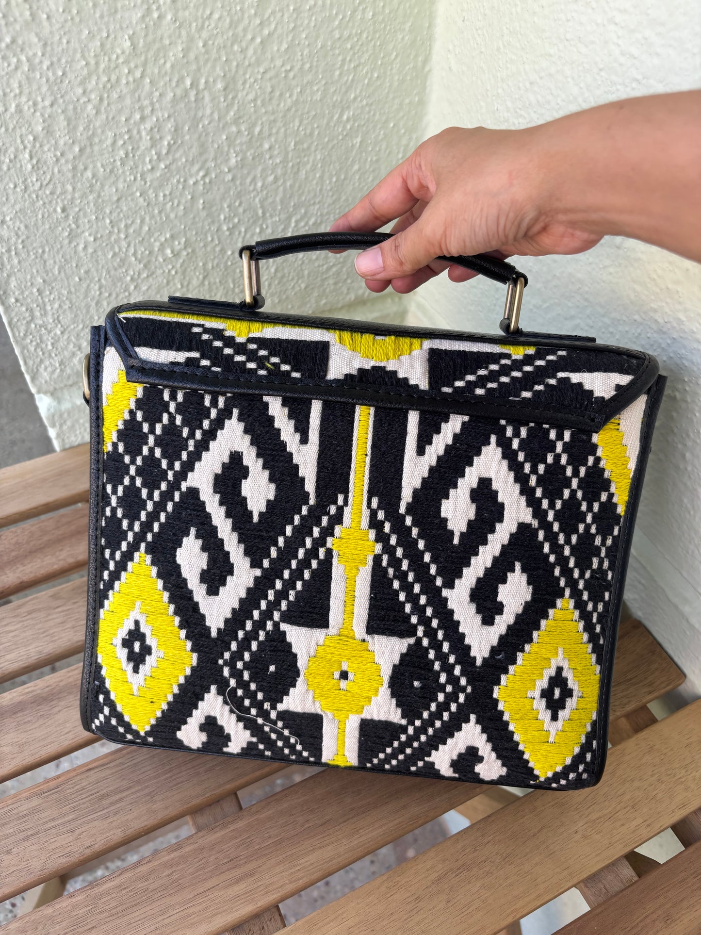 Aztec Noir Saddle Bag