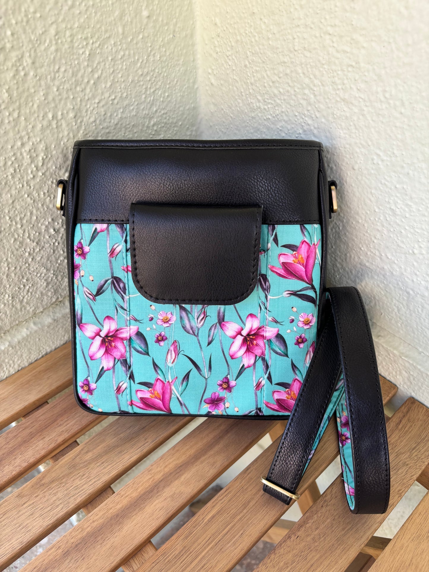 Emerald Bloom Crossbody